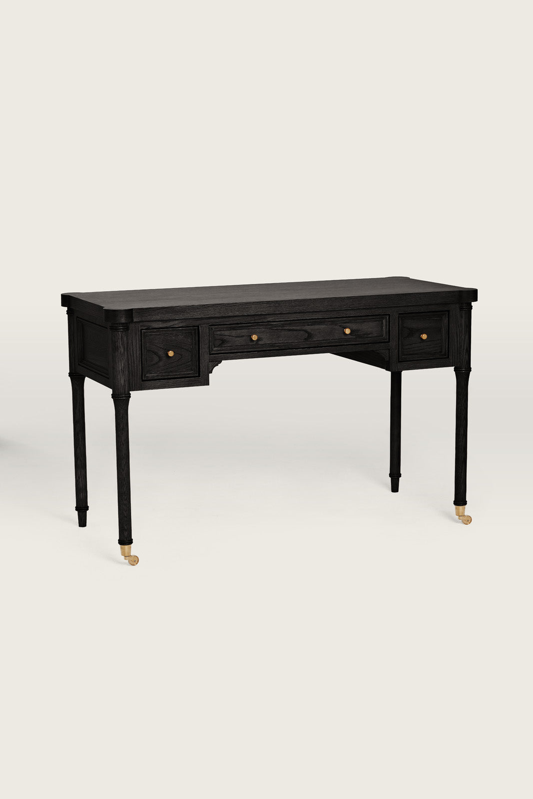 Trudie in Ebony
