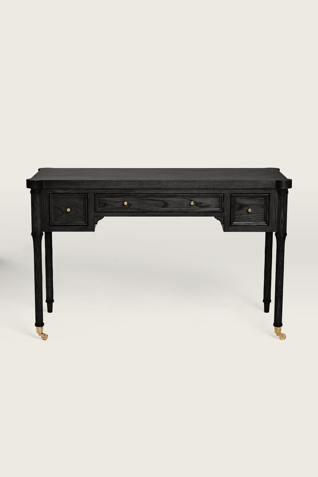 Trudie in Ebony